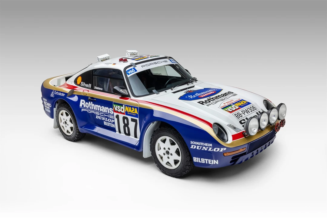 1994 Porsche 964 Carrera 4 - Image 7 of 31