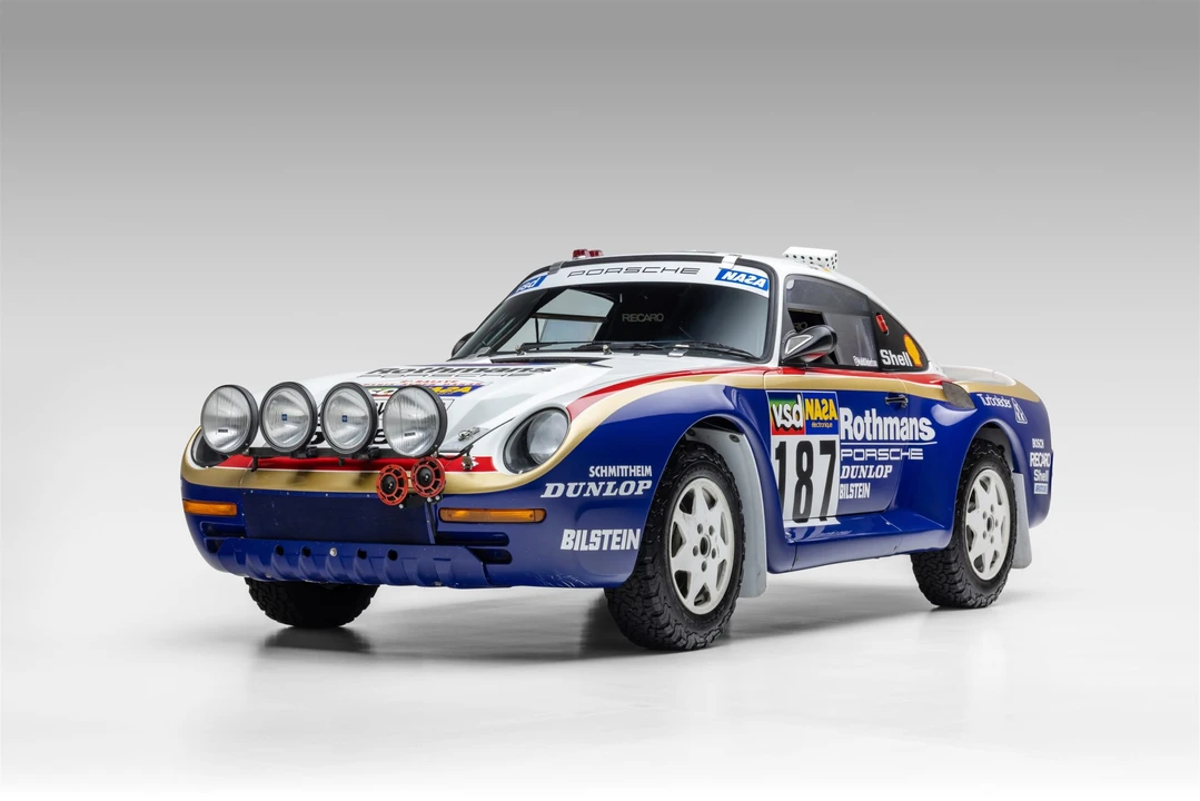 1994 Porsche 964 Carrera 4 - Image 4 of 31