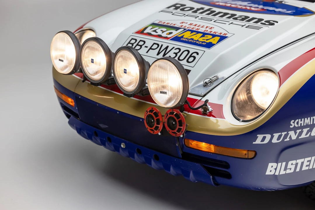 1994 Porsche 964 Carrera 4 - Image 20 of 31