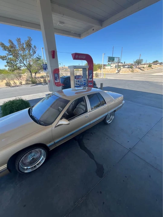 Buick Roadmaster - Image 8 of 8