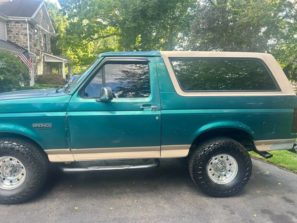 1996 Ford Bronco 5th Gen - Image 3 of 13