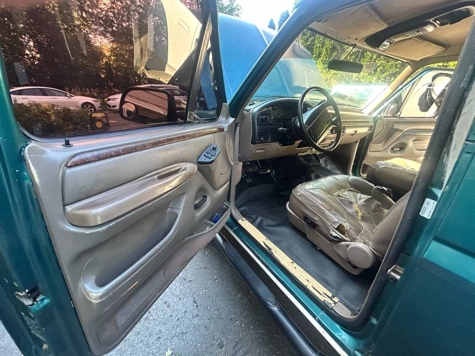 1996 Ford Bronco 5th Gen - Image 9 of 13