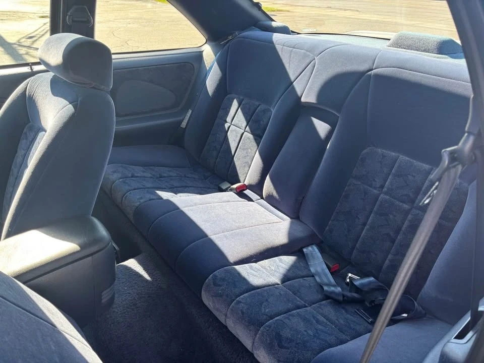 1996 Ford Thunderbird 10th Gen - Image 5 of 7