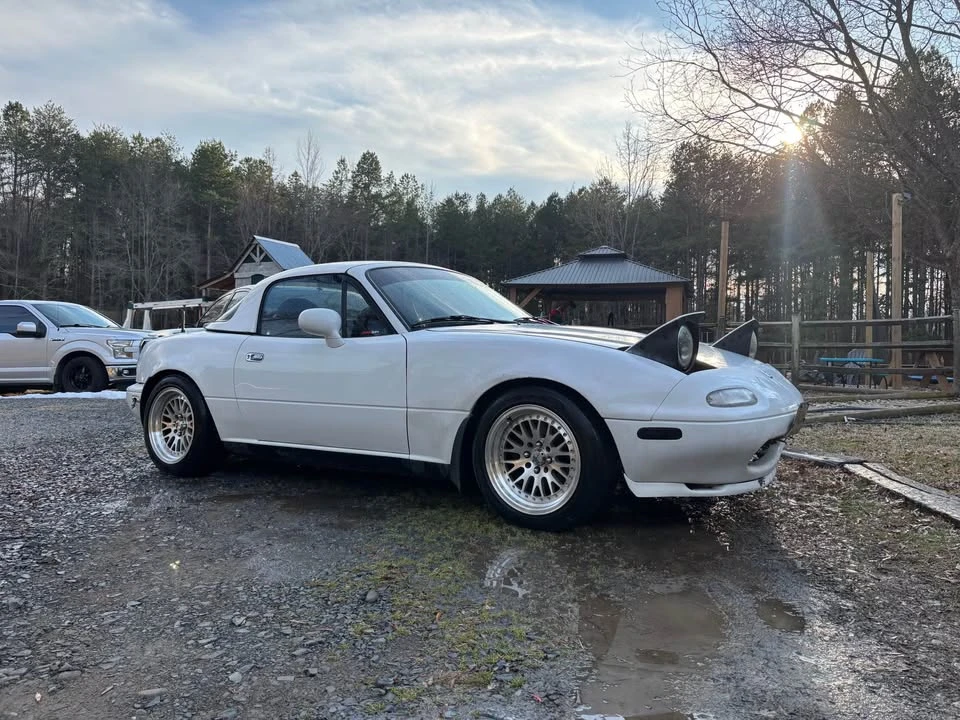 1996 Mazda NA MX-5 Miata - Image 5 of 10