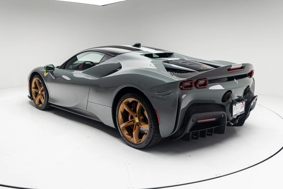 2023 Ferrari SF90 Stradale - Image 9 of 31