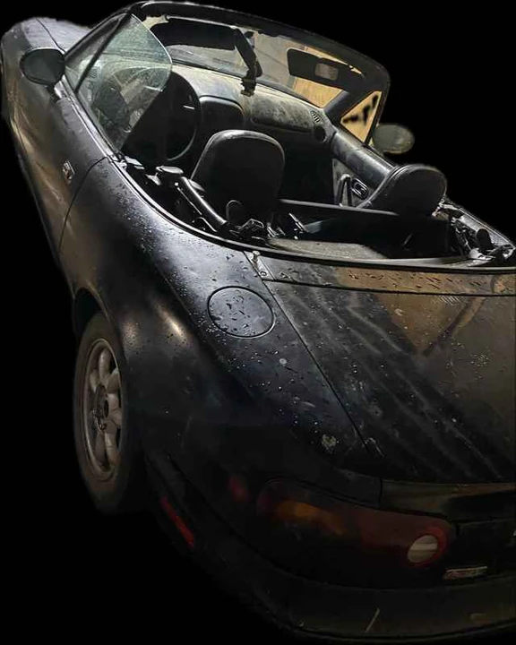 1996 Mazda NA MX-5 Miata - Image 9 of 10