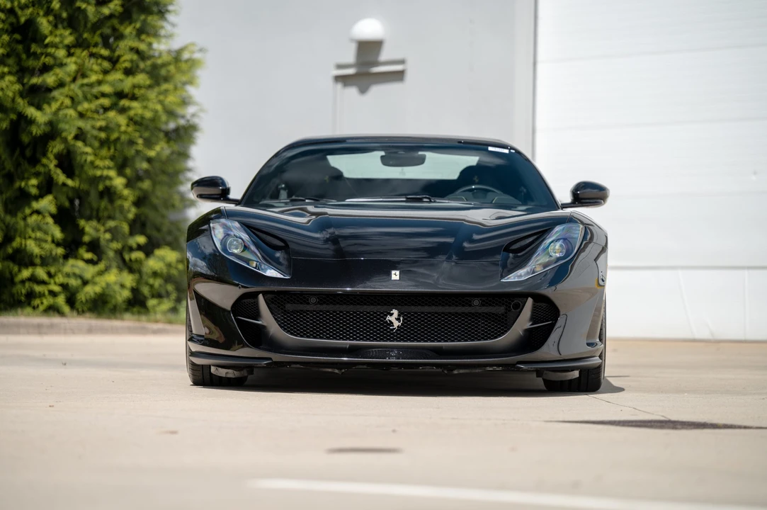 2022 Ferrari 812 GTS - Image 13 of 31