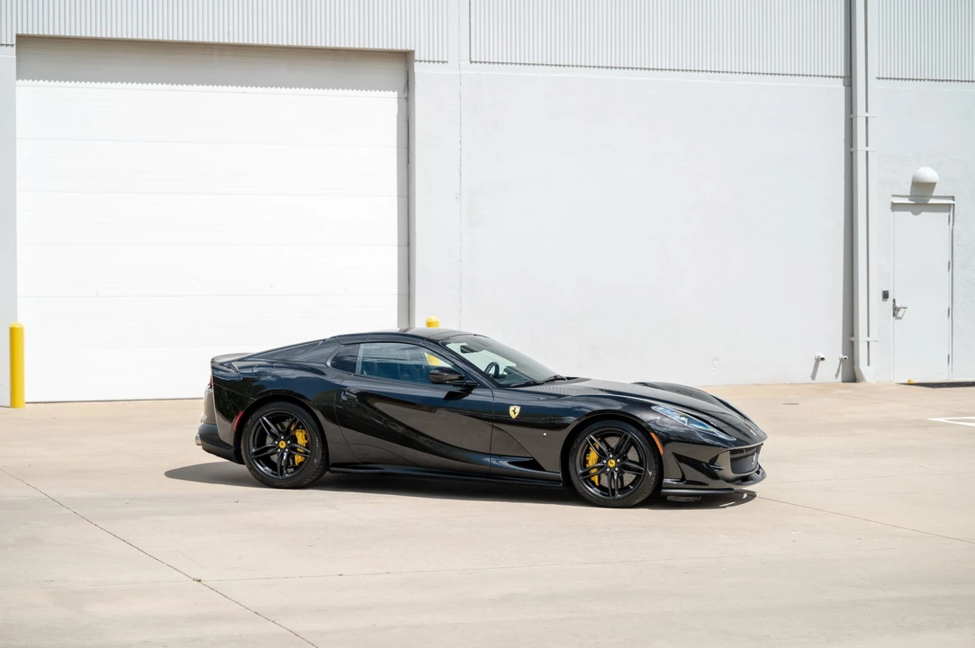 2022 Ferrari 812 GTS - Image 23 of 31