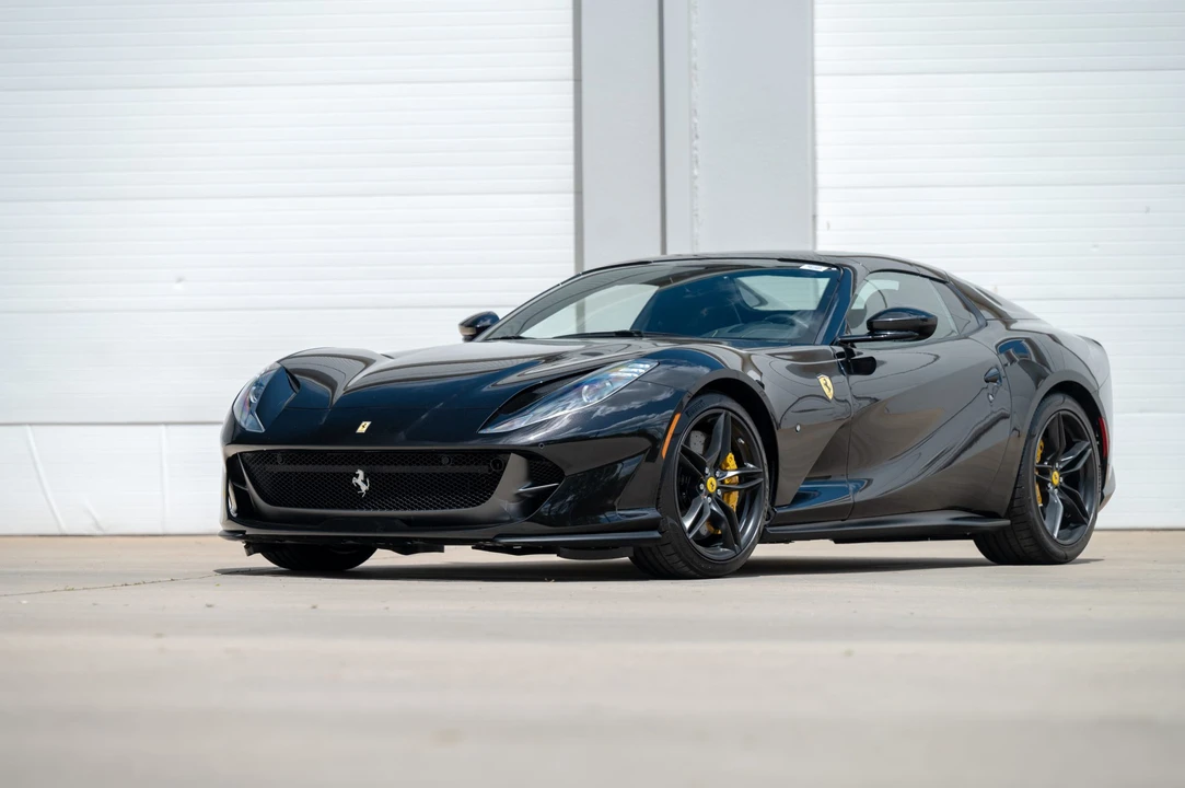 2022 Ferrari 812 GTS - Image 14 of 31