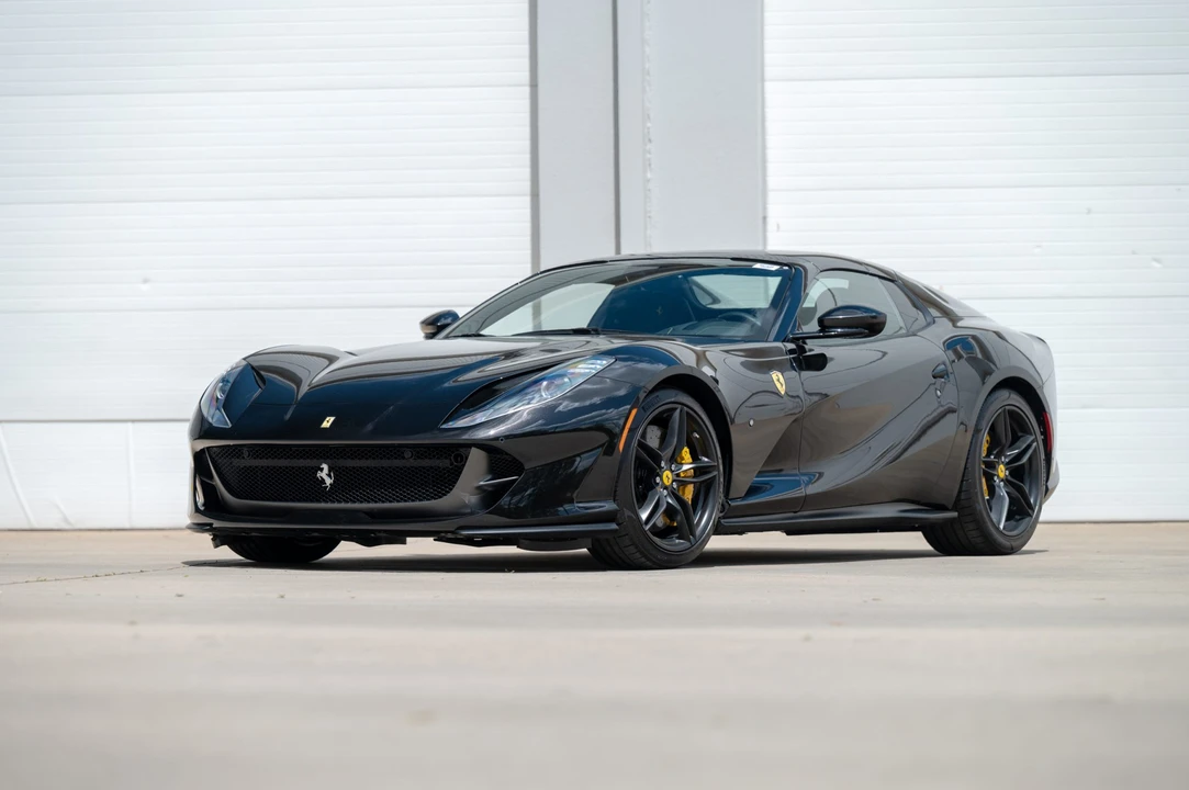 2022 Ferrari 812 GTS - Image 15 of 31
