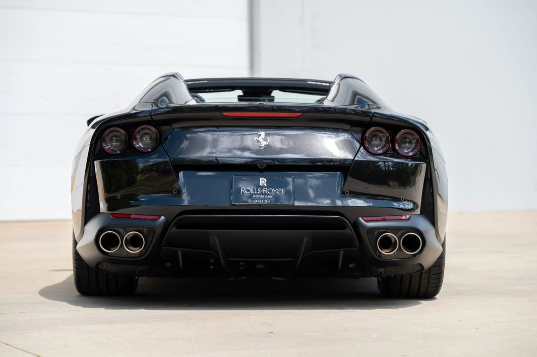 2022 Ferrari 812 GTS - Image 7 of 31