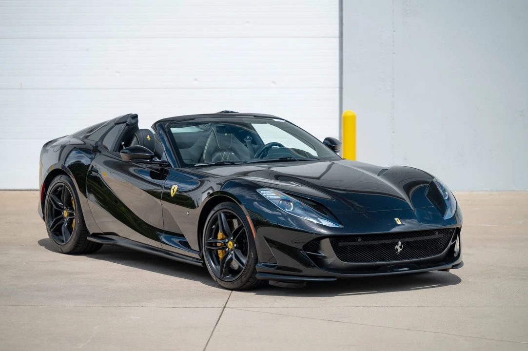 2022 Ferrari 812 GTS - Image 3 of 31