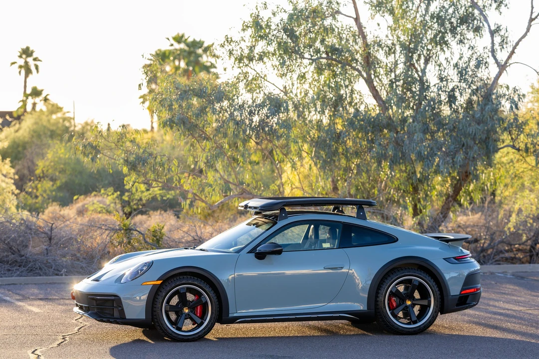2024 Porsche 992 Dakar - Image 18 of 31