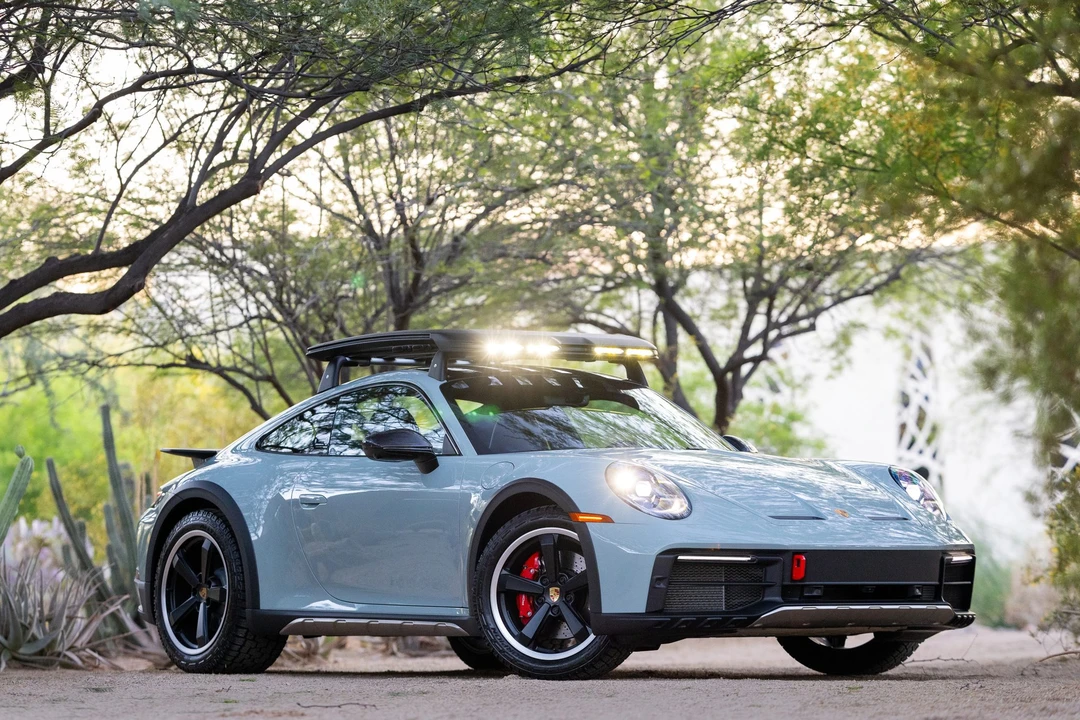 2024 Porsche 992 Dakar - Image 12 of 31