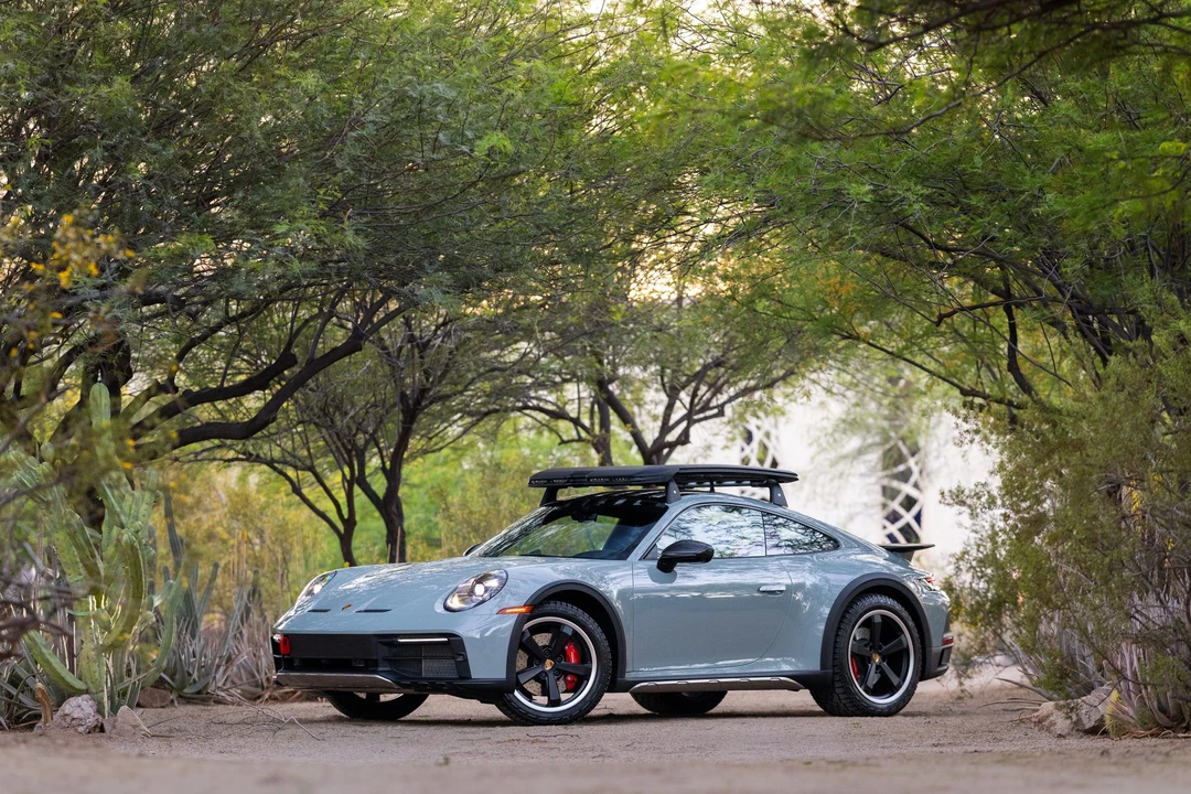 2024 Porsche 992 Dakar - Image 4 of 31