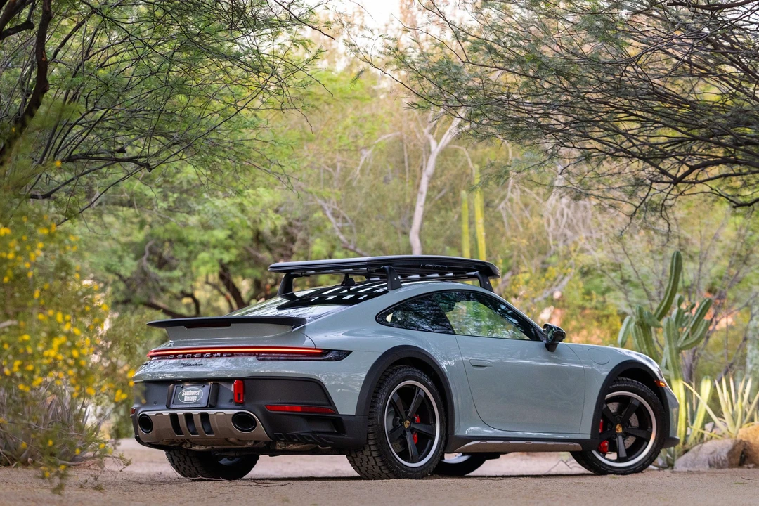 2024 Porsche 992 Dakar - Image 9 of 31