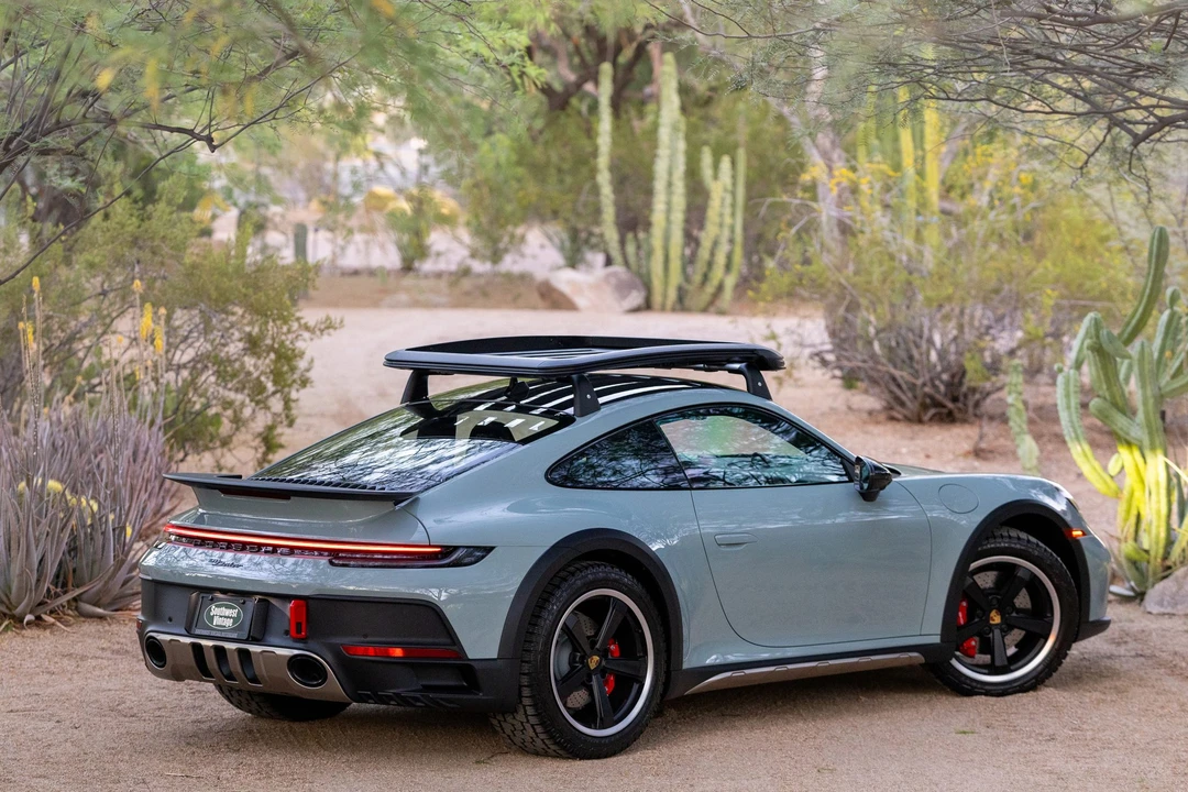 2024 Porsche 992 Dakar - Image 8 of 31