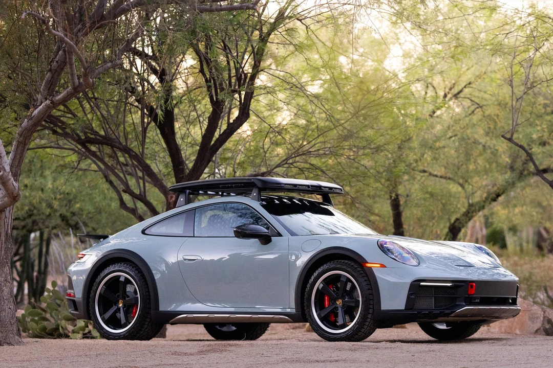 2024 Porsche 992 Dakar - Image 10 of 31