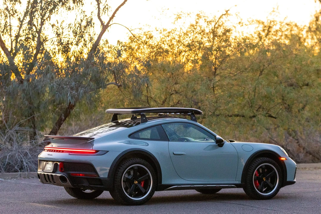 2024 Porsche 992 Dakar - Image 27 of 31