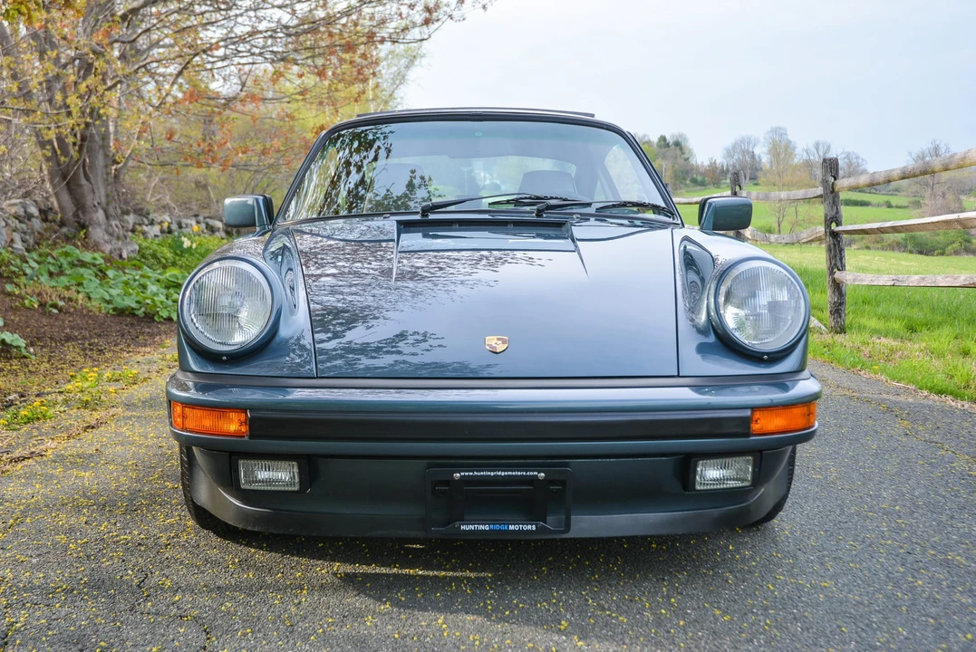 1987 Porsche 911 Carrera 3.2 - Image 2 of 31
