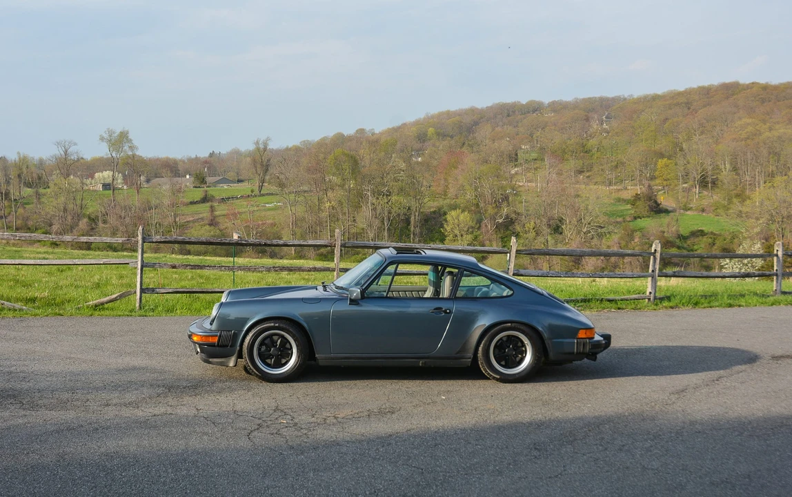 1987 Porsche 911 Carrera 3.2 - Image 16 of 31