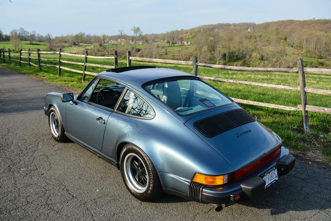 1987 Porsche 911 Carrera 3.2 - Image 26 of 31