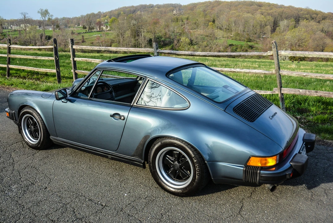 1987 Porsche 911 Carrera 3.2 - Image 24 of 31