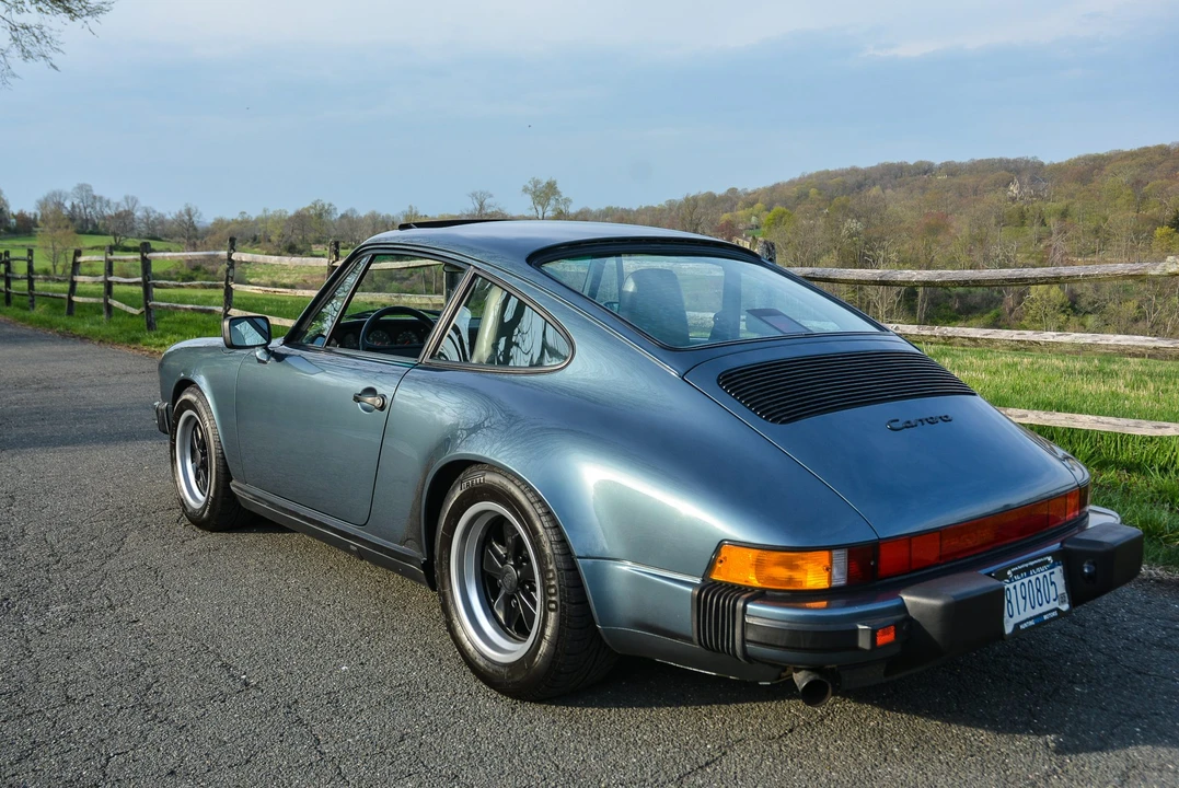 1987 Porsche 911 Carrera 3.2 - Image 27 of 31