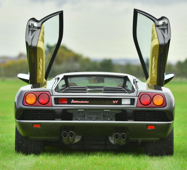 1993 Lamborghini Diablo VT - Image 2 of 31