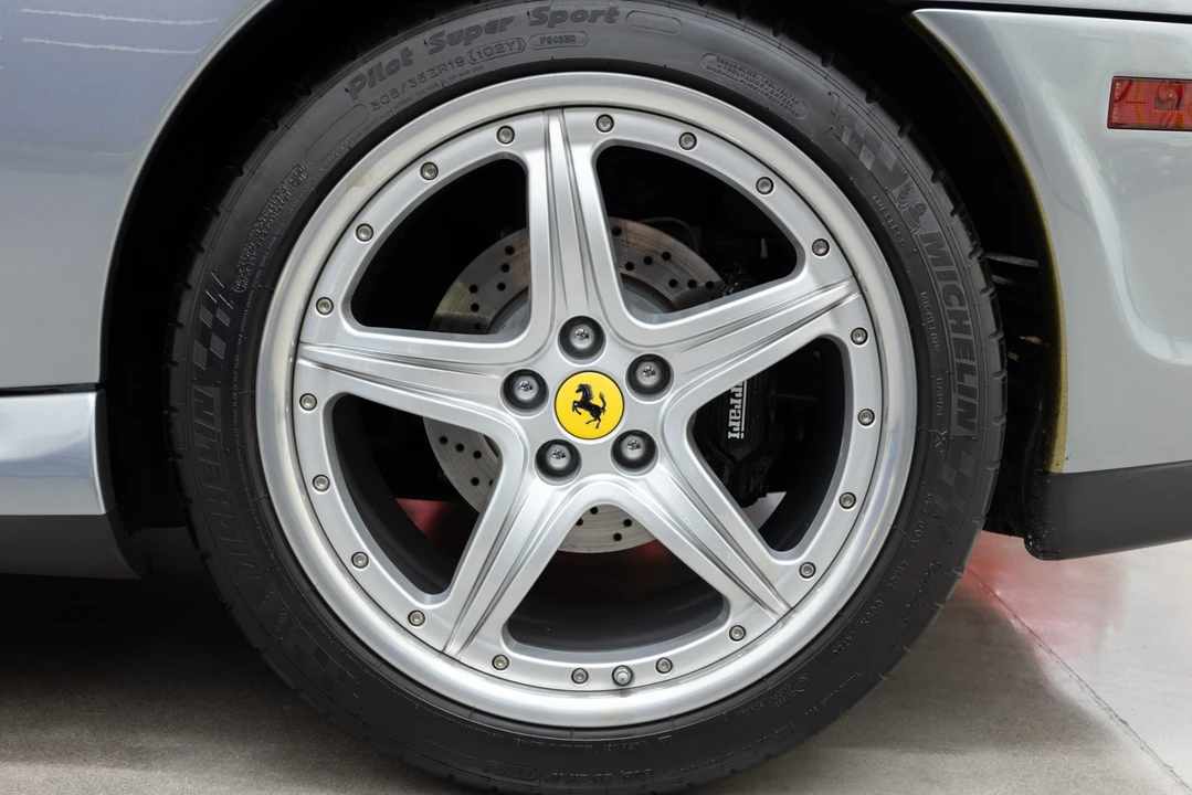 1999 Ferrari 550 Maranello - Image 27 of 31