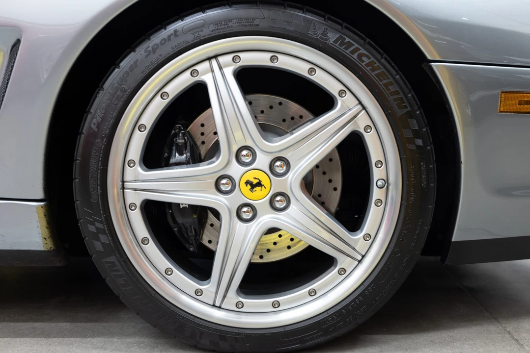 1999 Ferrari 550 Maranello - Image 28 of 31
