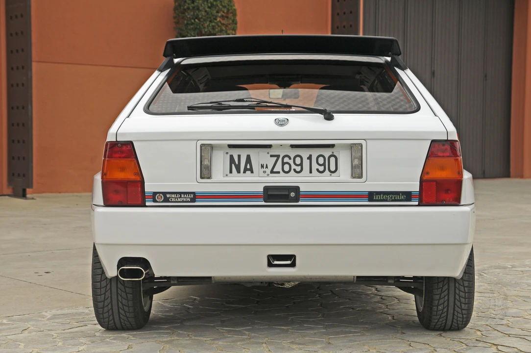 1992 Lancia Delta 1st Gen - Image 7 of 8