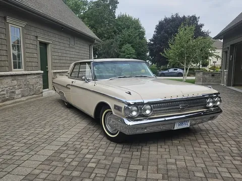 1962 Mercury Monterey Coupe