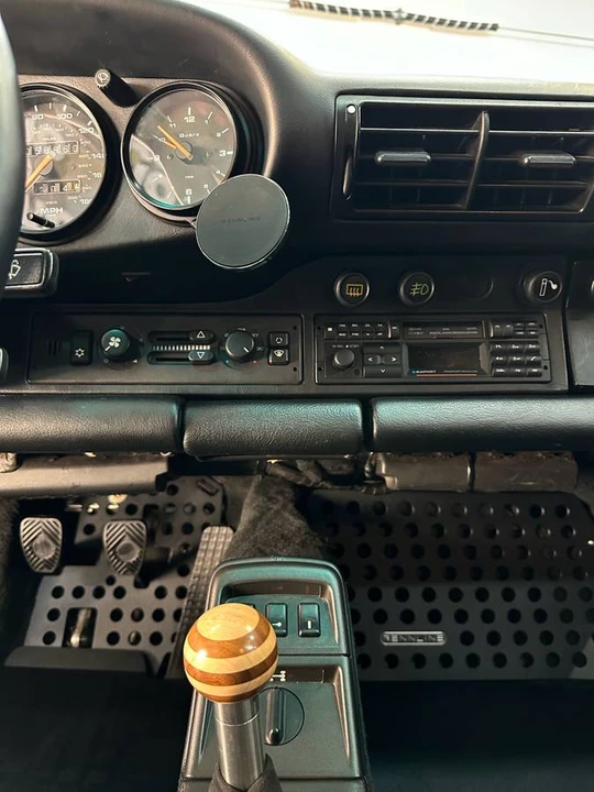1989 Porsche 964 Carrera 4 - Image 19 of 21