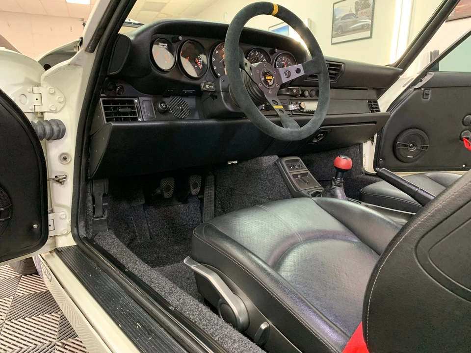 1990 Porsche 964 Carrera - Image 2 of 31