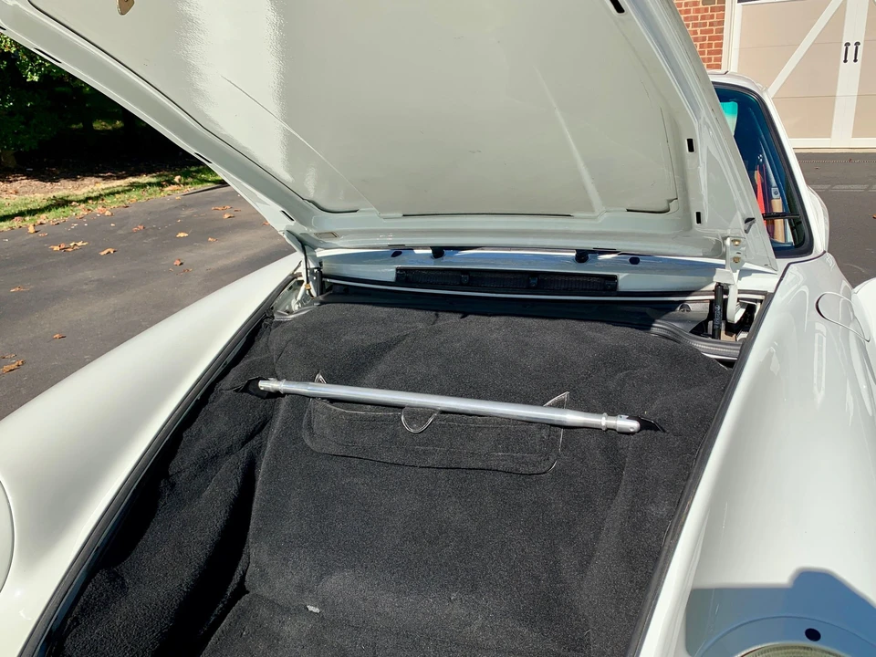 1993 Porsche 964 Carrera 4 - Image 6 of 16
