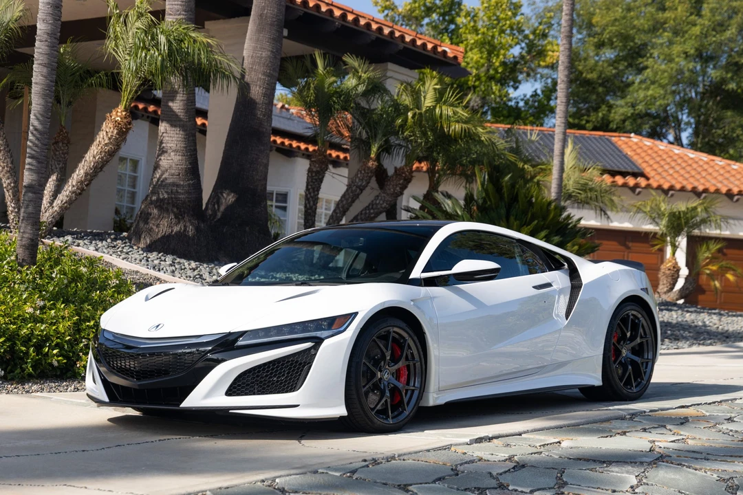 2017 Acura NC1 NSX - Image 2 of 31