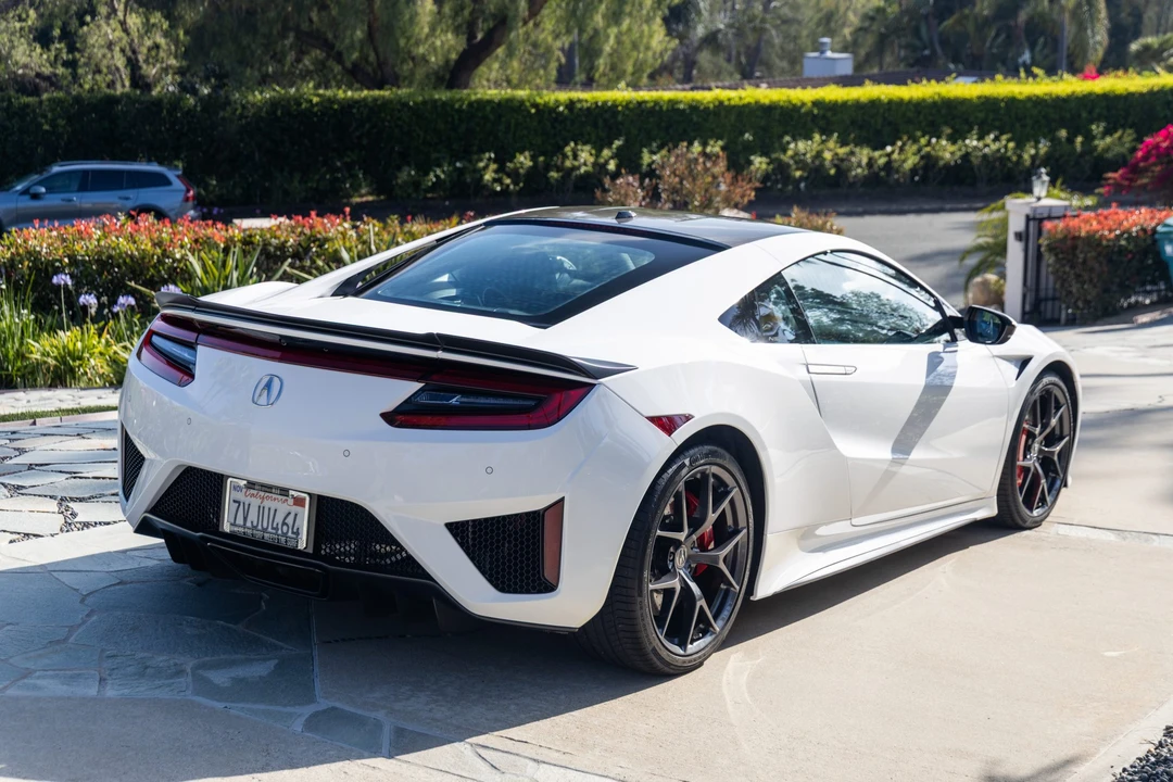 2017 Acura NC1 NSX - Image 10 of 31