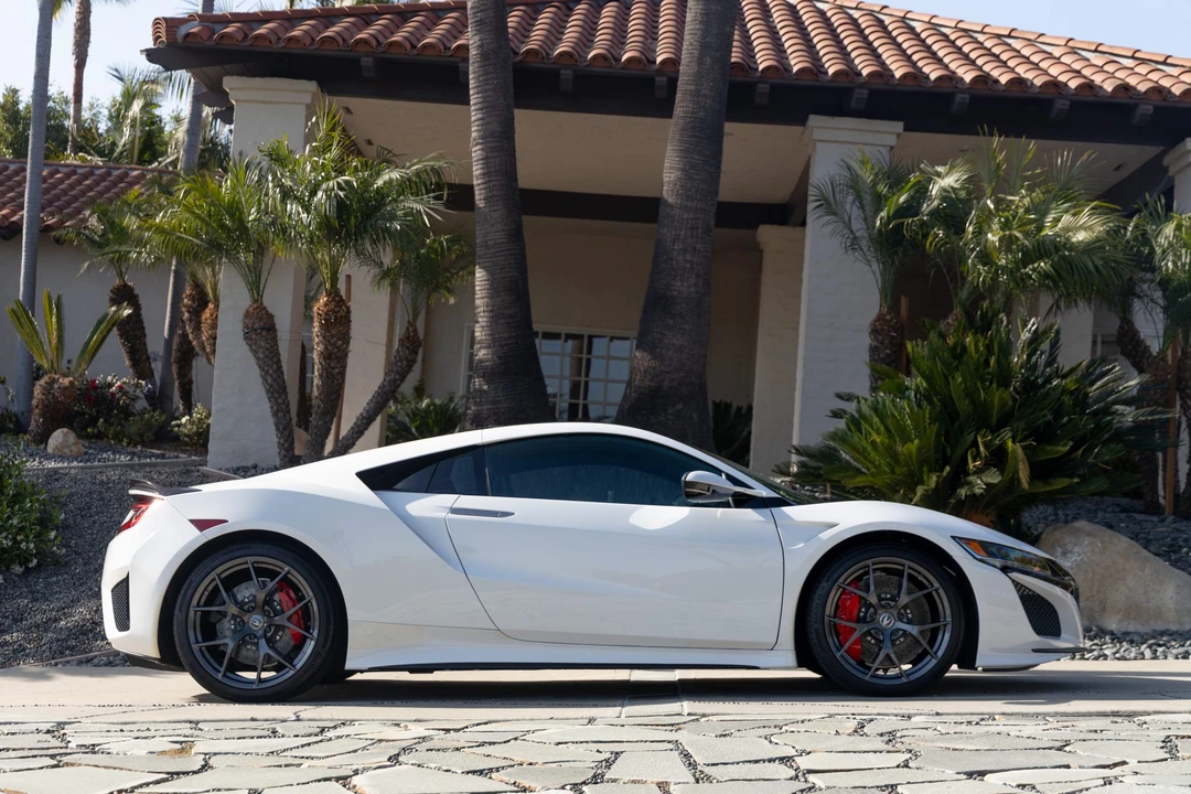 2017 Acura NC1 NSX - Image 11 of 31