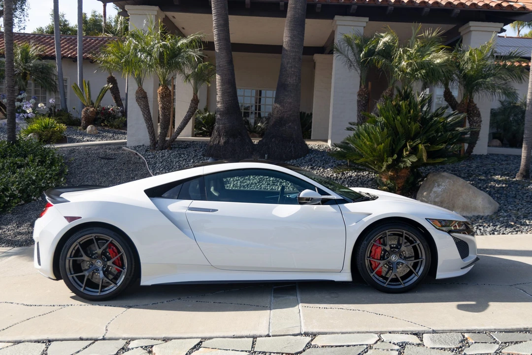 2017 Acura NC1 NSX - Image 12 of 31