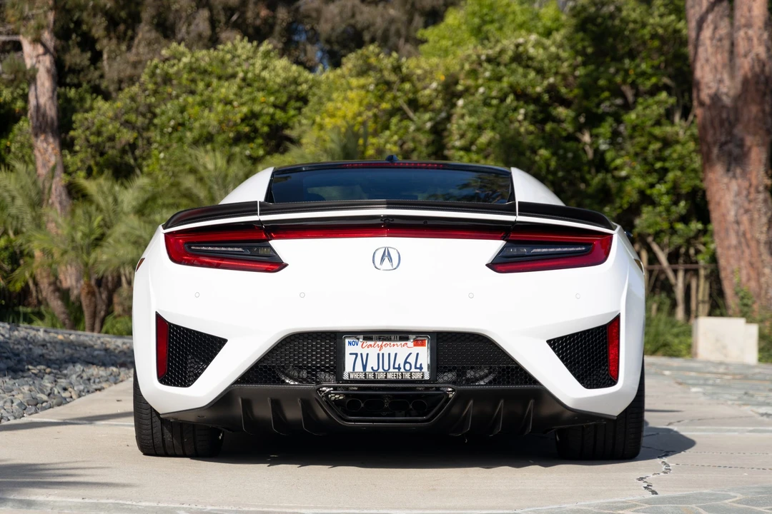 2017 Acura NC1 NSX - Image 24 of 31