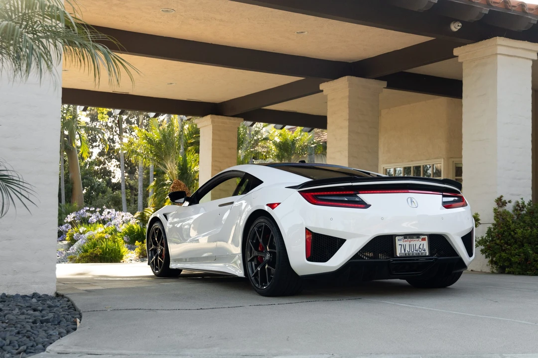 2017 Acura NC1 NSX - Image 28 of 31