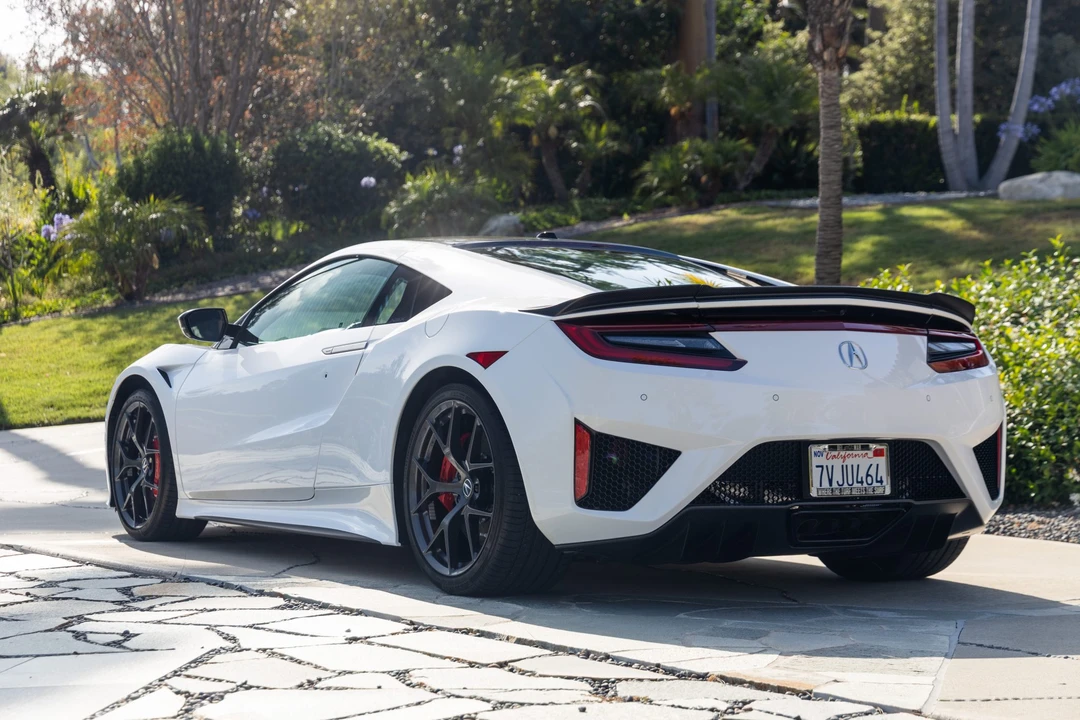 2017 Acura NC1 NSX - Image 5 of 31