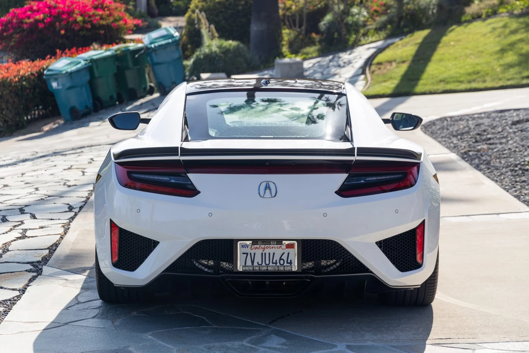 2017 Acura NC1 NSX - Image 8 of 31