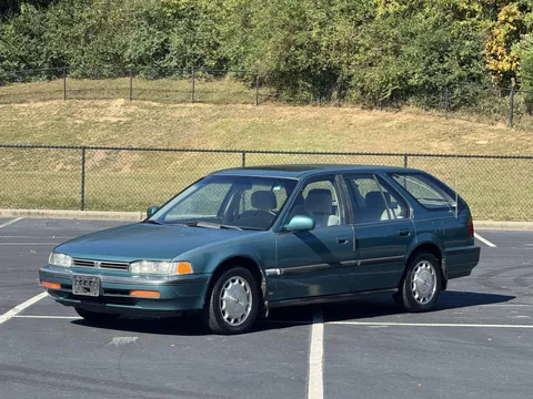 1992 Honda Accord 4th Gen - Image 2 of 31