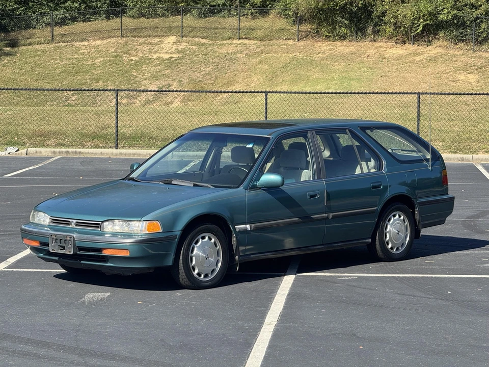 1992 Honda Accord 4th Gen - Image 3 of 31
