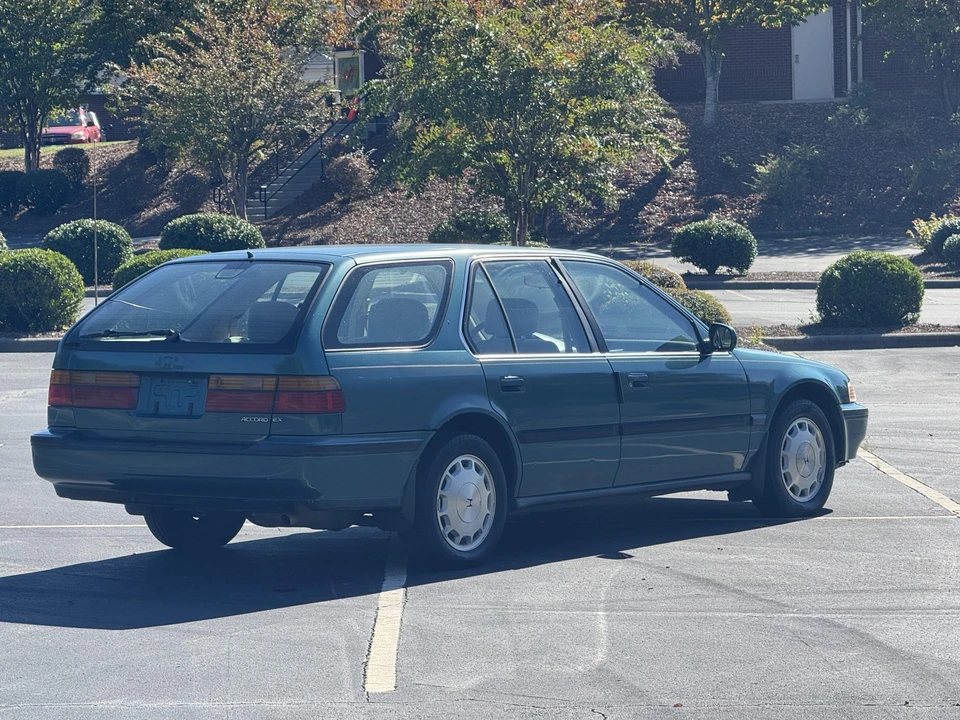 1992 Honda Accord 4th Gen - Image 16 of 31