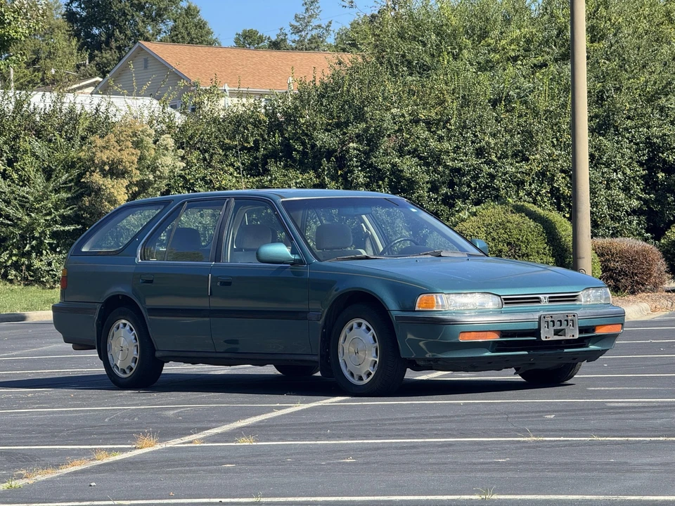 1992 Honda Accord 4th Gen - Image 9 of 31