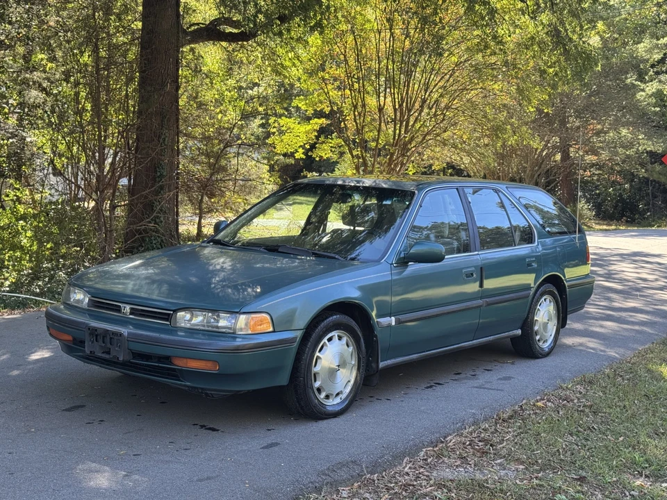 1992 Honda Accord 4th Gen - Image 27 of 31