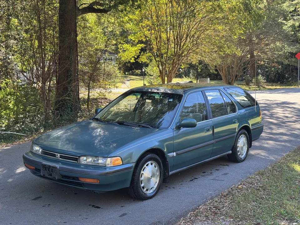 1992 Honda Accord 4th Gen - Image 29 of 31